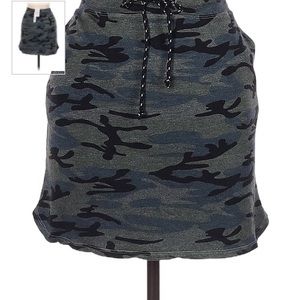 Sundry Skirt Womens Size 2 Camo Knit Pull On Drawstring + Pockets.